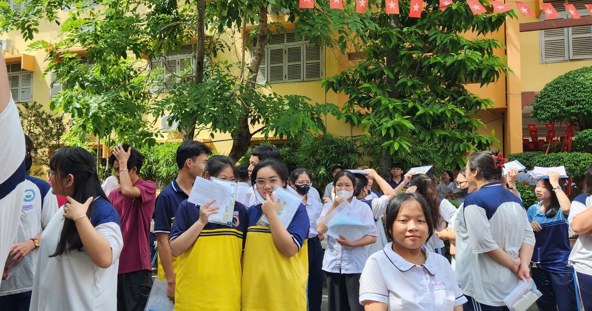 Quy định 'khoảng 600 chữ' bài văn nghị luận tốt nghiệp THPT hạn chế tư duy học sinh?