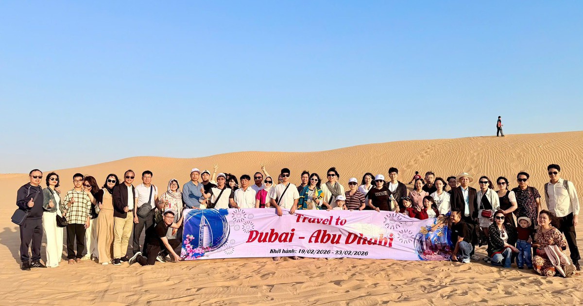 Doanh nghiệp làm việc xuyên đêm đưa khách Việt từ Dubai trở về nước