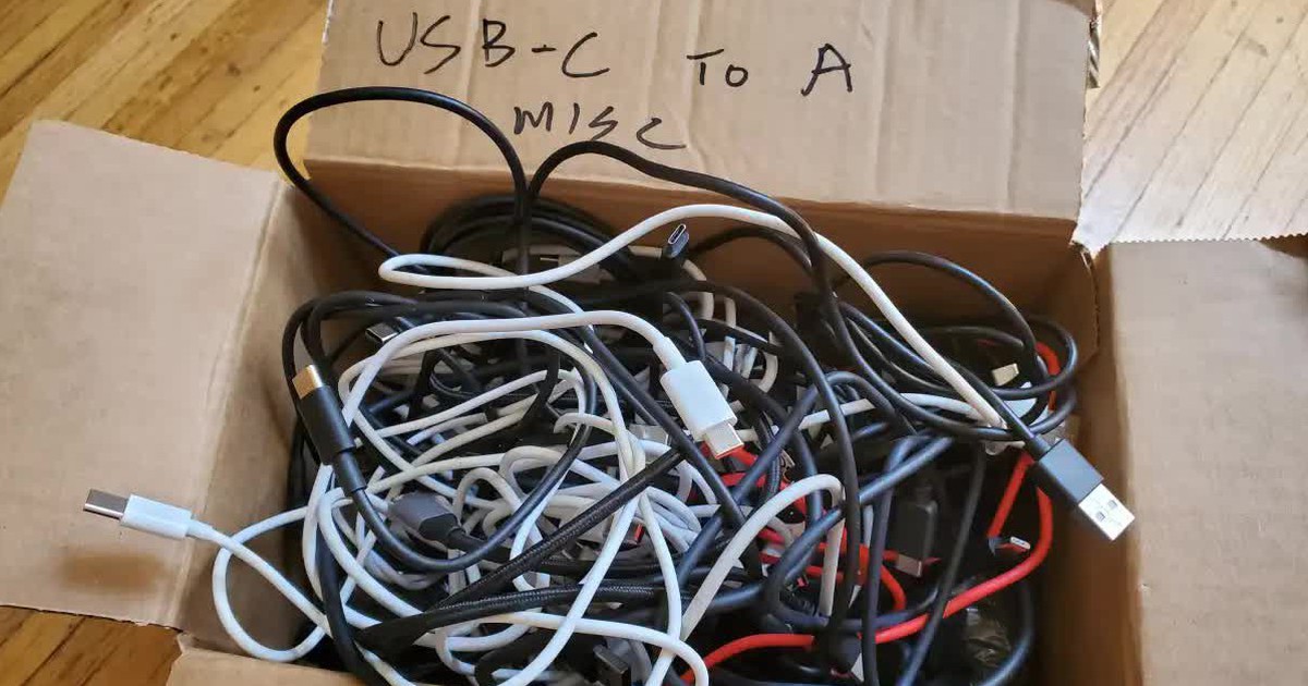 Những cách tận dụng dây sạc cũ khiến người dùng bất ngờ