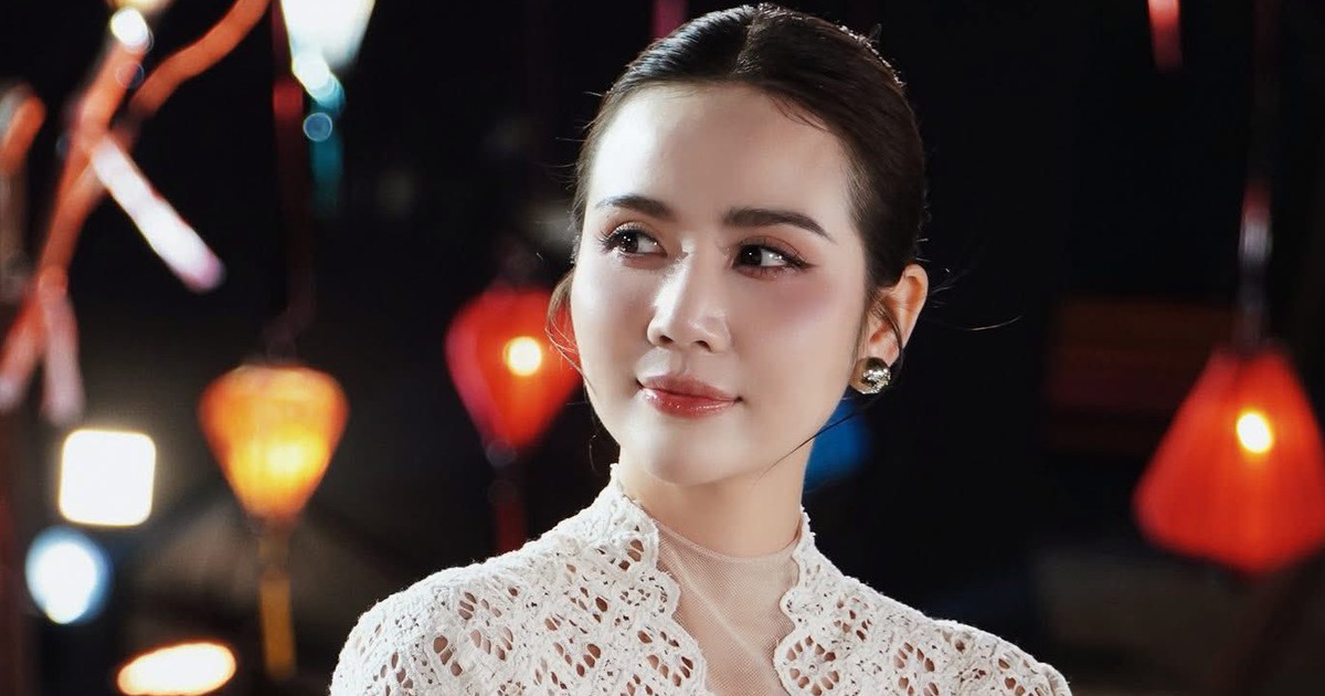 Cách mặc gam trắng từ đầu tới chân mà không nhạt nhòa