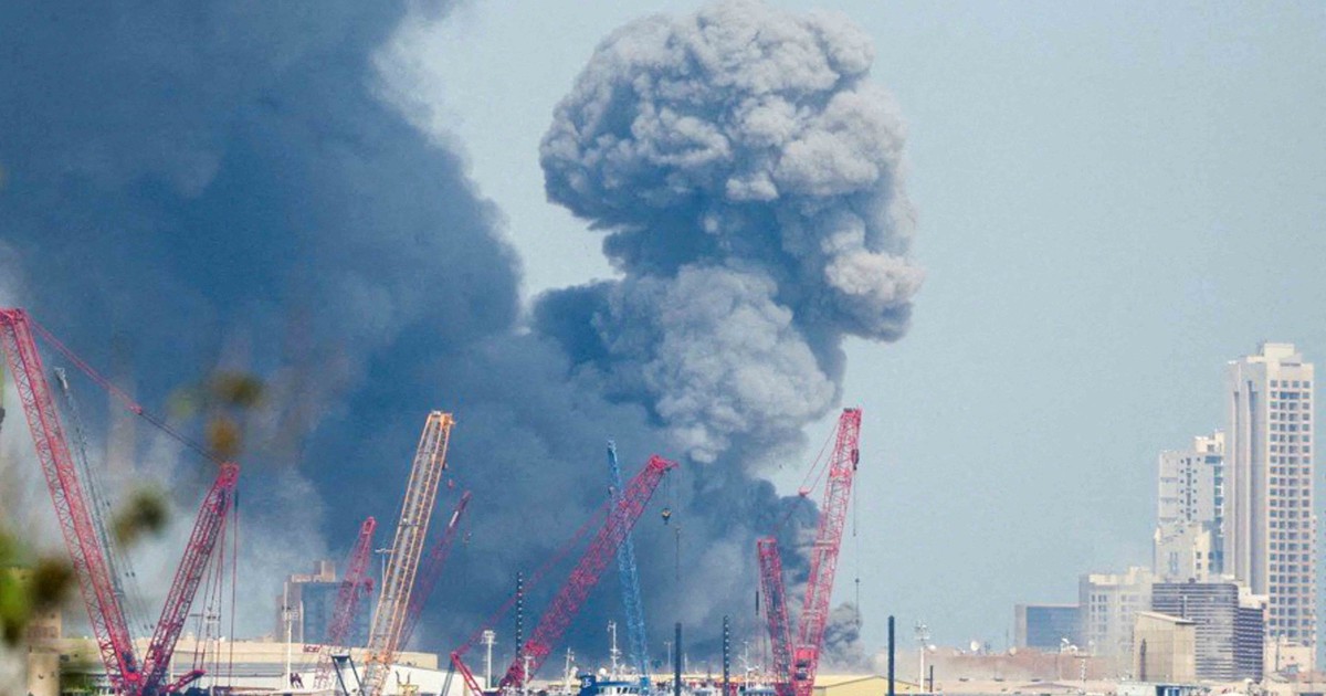 Vùng Vịnh kẹt giữa hai làn đạn