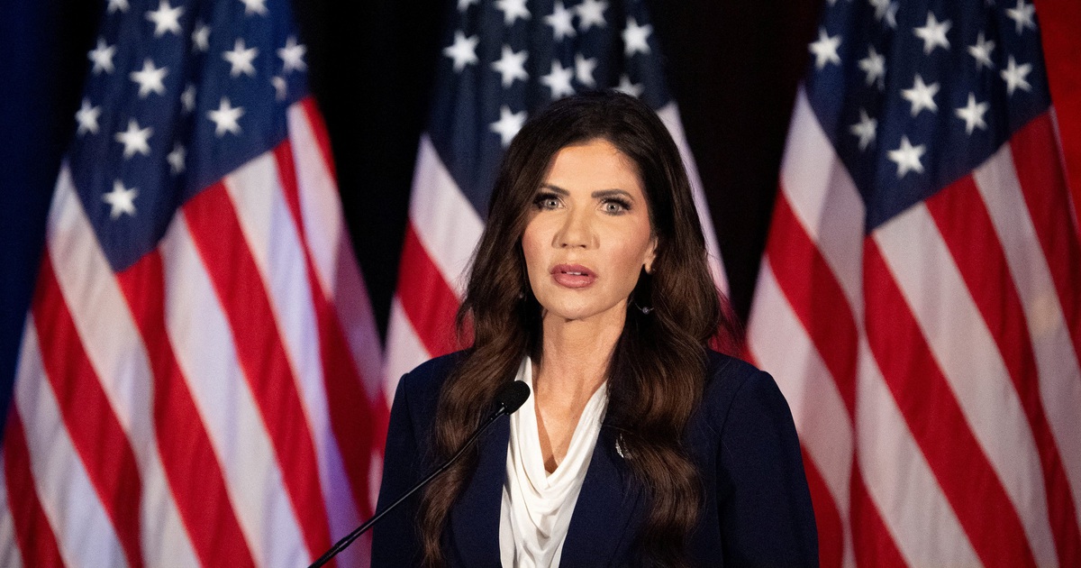 Tổng thống Trump bất ngờ thay Bộ trưởng An ninh nội địa Kristi Noem