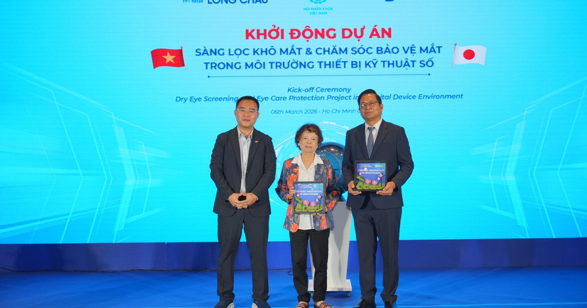 Tầm soát khô mắt chuẩn y khoa chỉ trong 30 giây