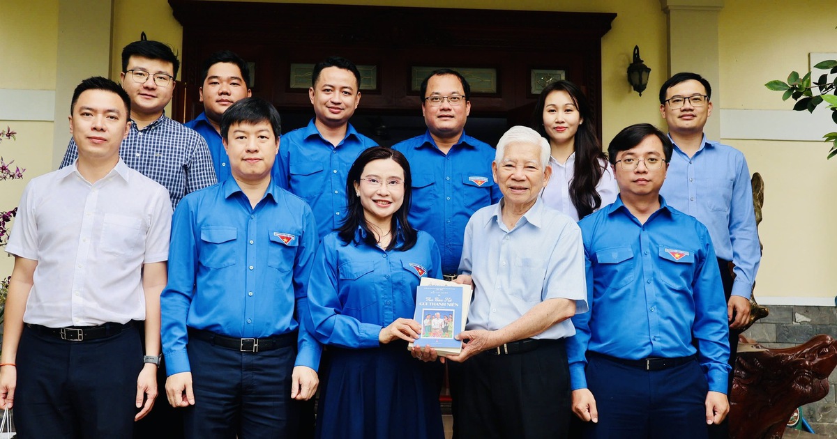 Tháng Thanh niên: Đoàn công tác T.Ư Đoàn thăm tri ân nguyên Chủ tịch nước Nguyễn Minh Triết