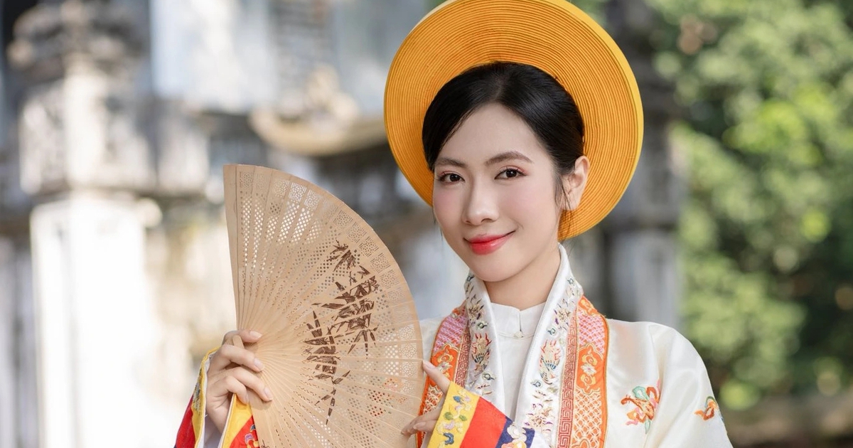 Ngày 8.3: Những 'bông hoa' gen Z xinh đẹp, giỏi giang