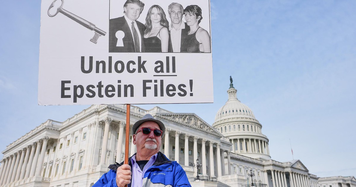 Bộ Tư pháp Mỹ công bố hồ sơ Epstein có liên quan ông Trump