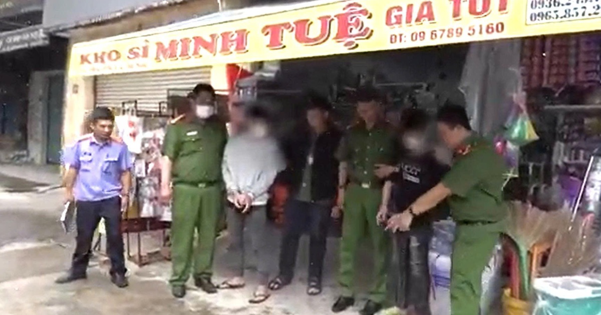 Bắt giữ 2 nghi phạm vụ người đàn ông tử vong trên vỉa hè ở Nha Trang