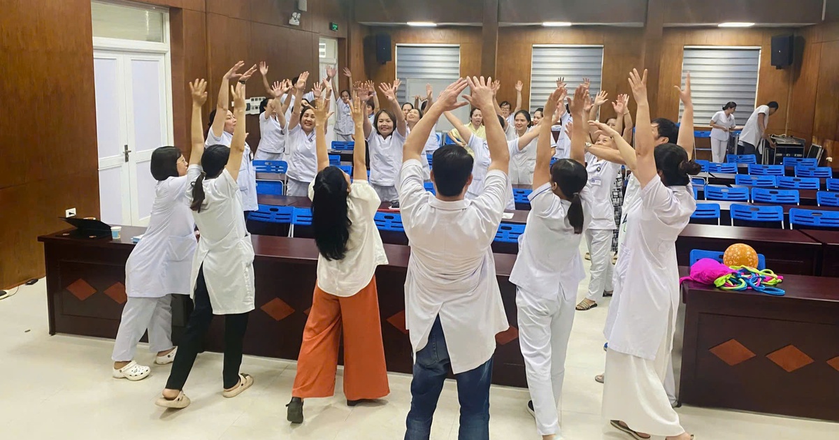 Giám sát sức khỏe tâm thần với người bị áp lực công việc