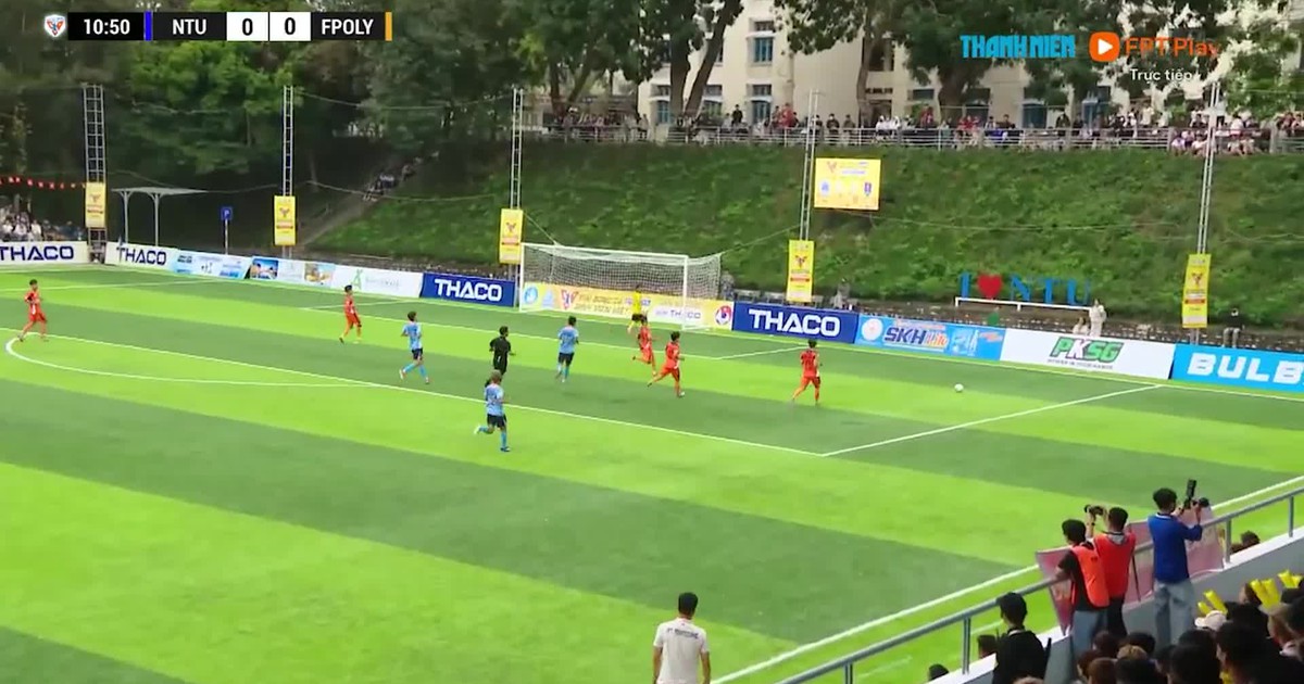 Highlight Trường ĐH Nha Trang 1-1 Trường CĐ FPT Polytechnic: Rượt đuổi kịch tính