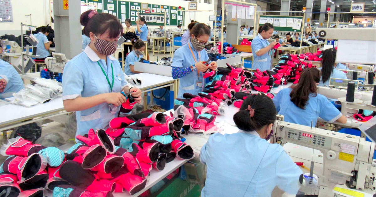 Nghệ An t&iacute;nh c&aacute;ch giữ ch&acirc;n người lao động