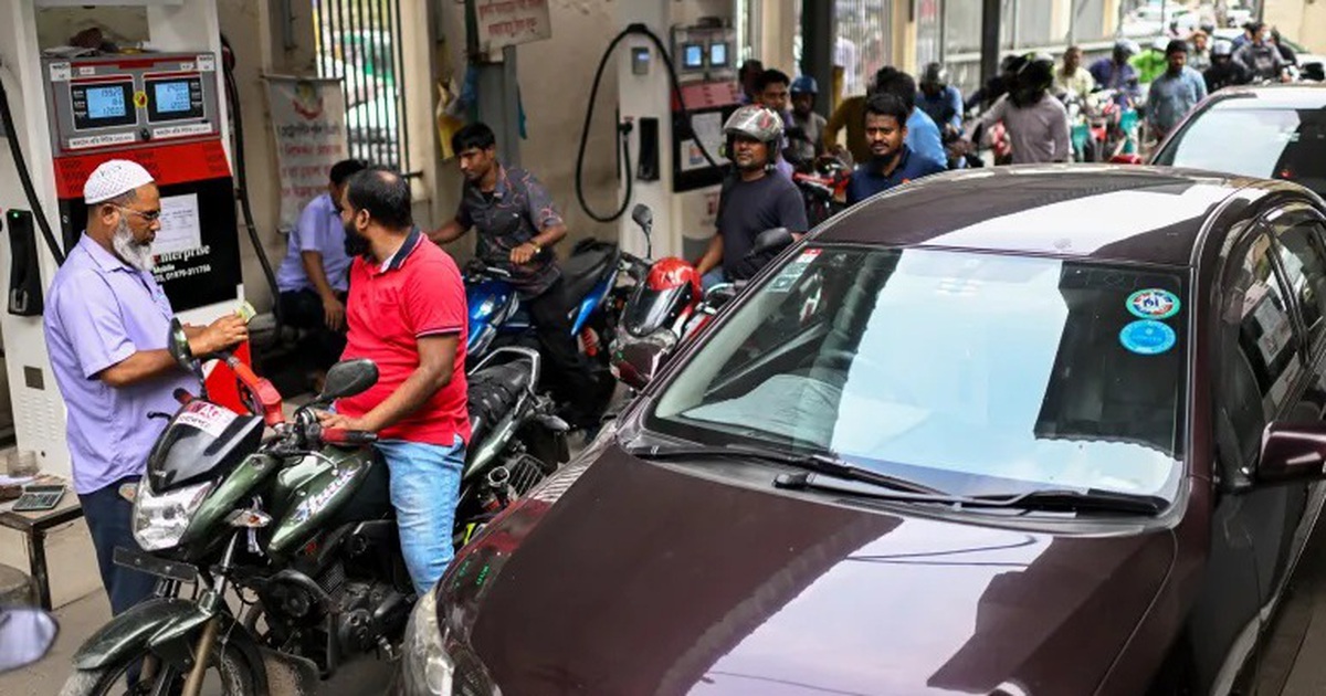 Gi&aacute; nhi&ecirc;n liệu tăng, Bangladesh cho sinh vi&ecirc;n nghỉ học để tiết kiệm điện