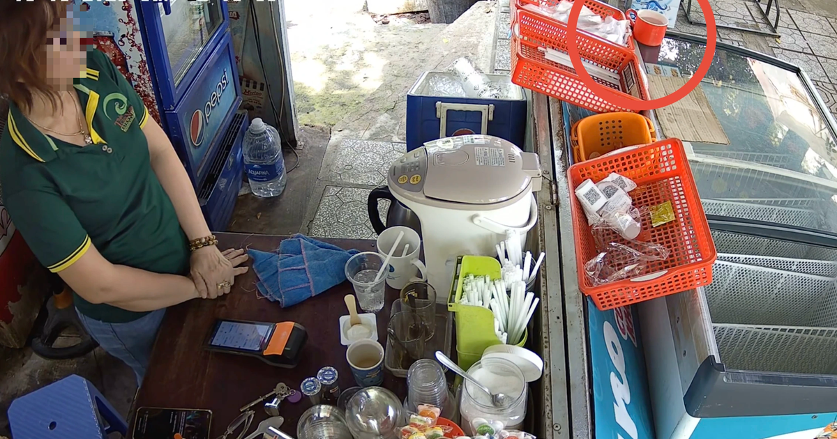 Thực hư vụ mẹ xin nước nóng pha sữa cho con ở Thảo Cầm Viên Sài Gòn