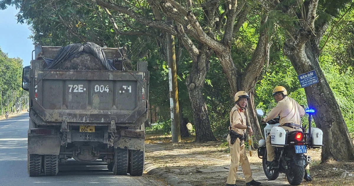 Bị phạt v&igrave; t&agrave;i xế nghĩ 'đường ngắn kh&ocirc;ng c&oacute; CSGT'