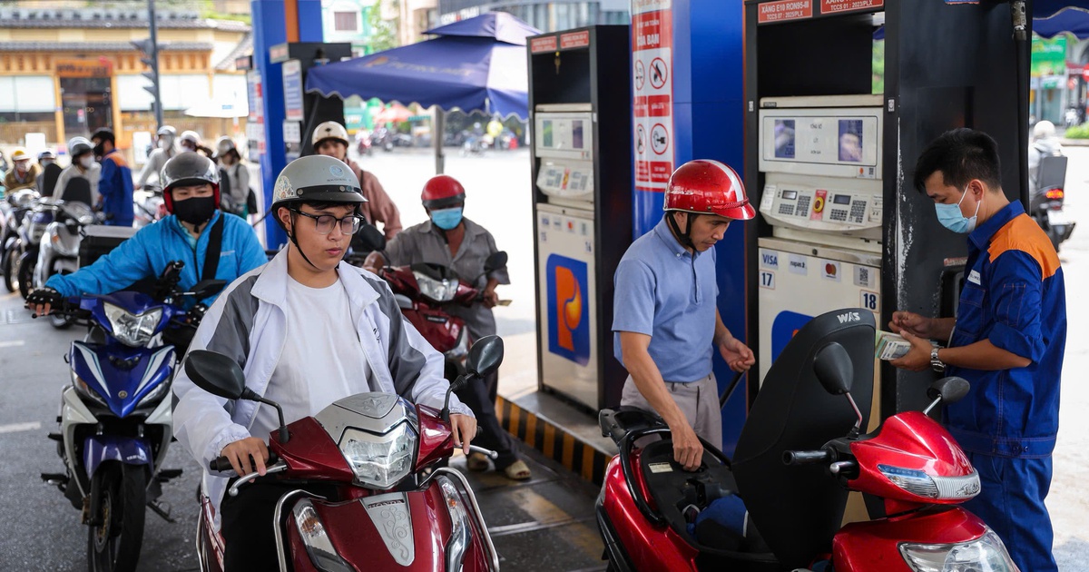 N&oacute;ng: Giảm thuế nhập khẩu một số mặt h&agrave;ng xăng dầu về 0%