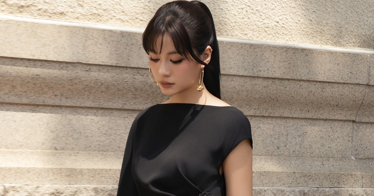 Đầm đen tối giản, lựa chọn 'chân ái' cho những ngày lười