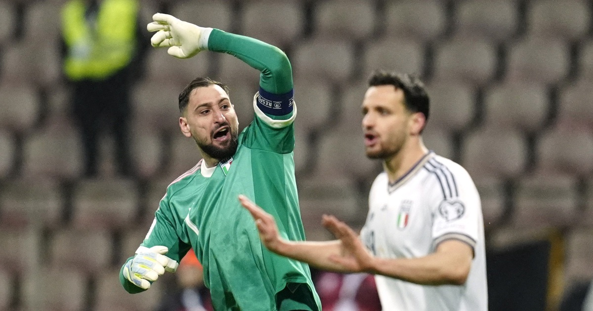 Bóng đá Ý có biến động vì mất suất dự World Cup, HLV Gattuso bất ngờ được giữ ghế