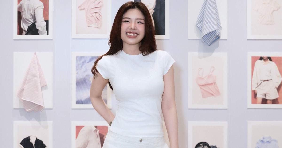 Mặc đẹp cả tuần cùng chiếc quần trắng tối giản