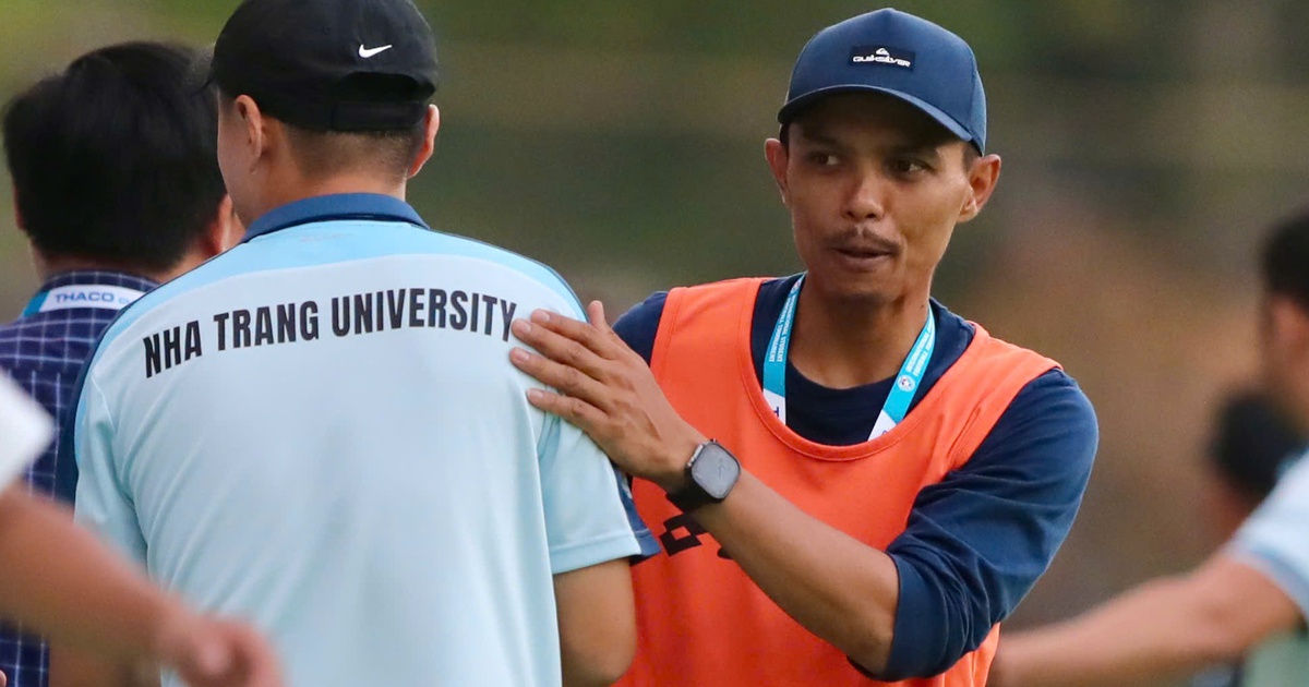 HLV Trường ĐH Quốc gia Malaysia quyết mang cúp vô địch TNSV Quốc tế 2026 về nước