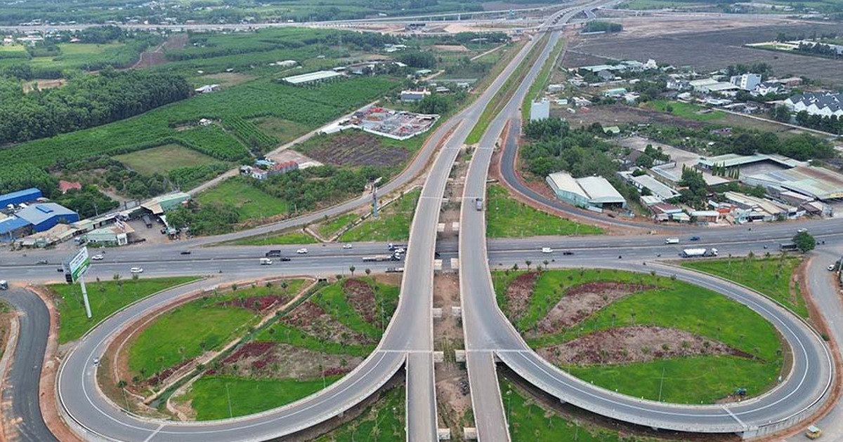 Từ thương cảng sầm uất đến bệ phóng phát triển bền vững