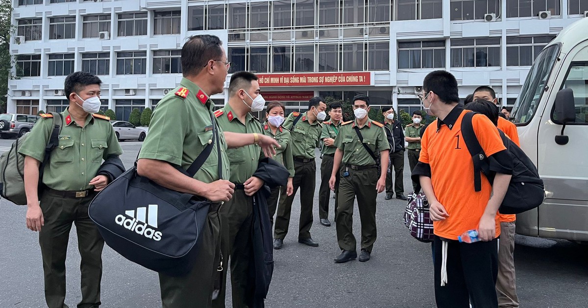 Từ hôm nay, 12 điểm mới về trục xuất người nước ngoài vi phạm pháp luật