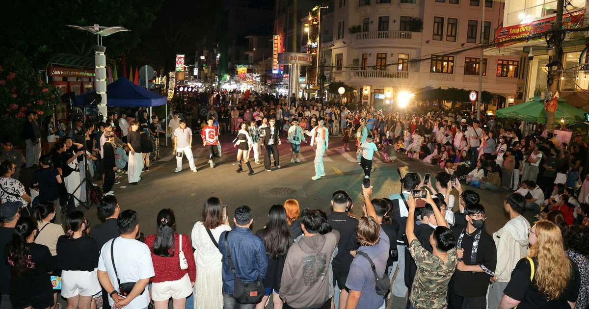 Công an Cần Thơ cảnh báo tội phạm tại bến Ninh Kiều, chợ nổi Cái Răng