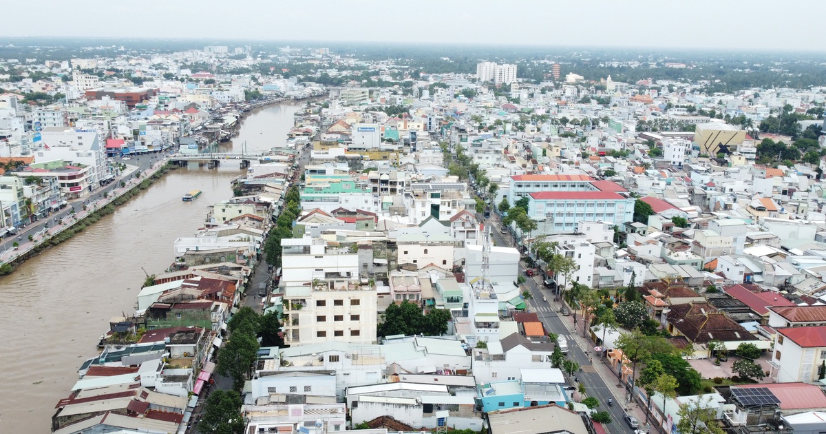 Chủ tịch UBND tỉnh Đồng Tháp chỉ đạo xử lý hơn 500 nhà, đất dôi dư