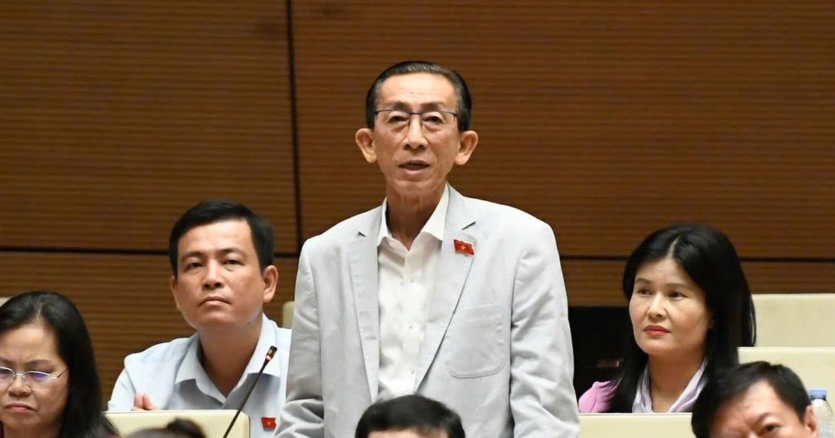 Đại biểu Quốc hội lo "tát nước theo mưa" khi xăng dầu tăng giá