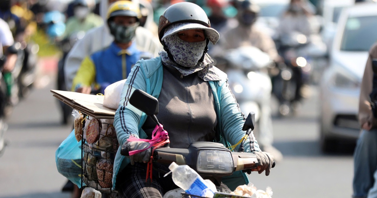 Nắng nóng bất thường, kéo dài trên cả nước