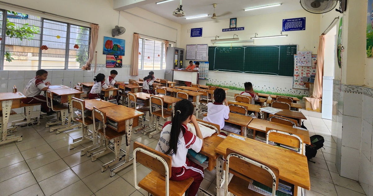 Sáng nay 220 học sinh Trường tiểu học Bình Quới Tây, TP.HCM nghỉ học