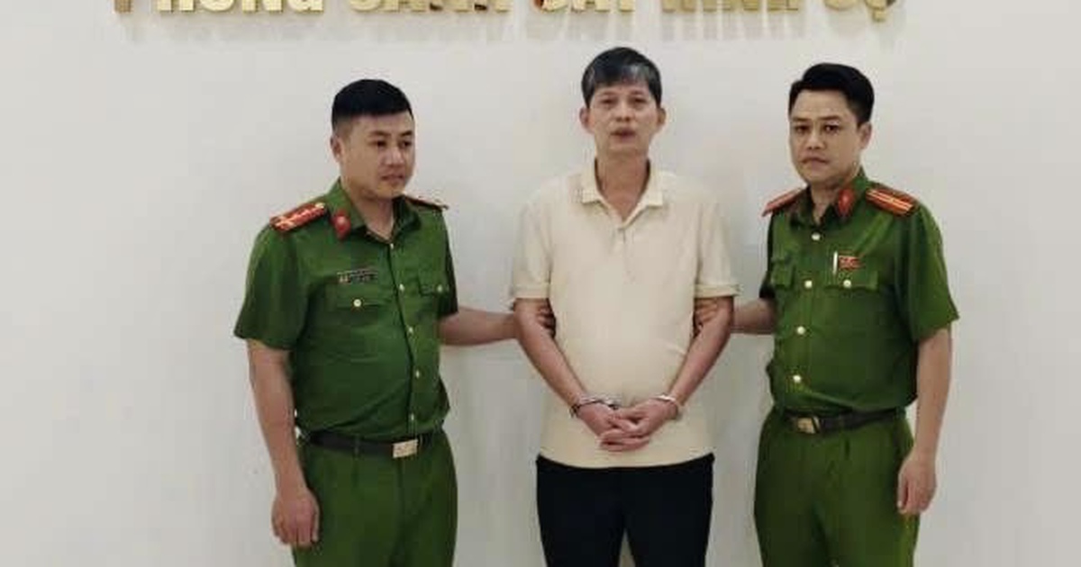 Bị bắt vì dùng ô tô chặn lối vào hầm chung cư