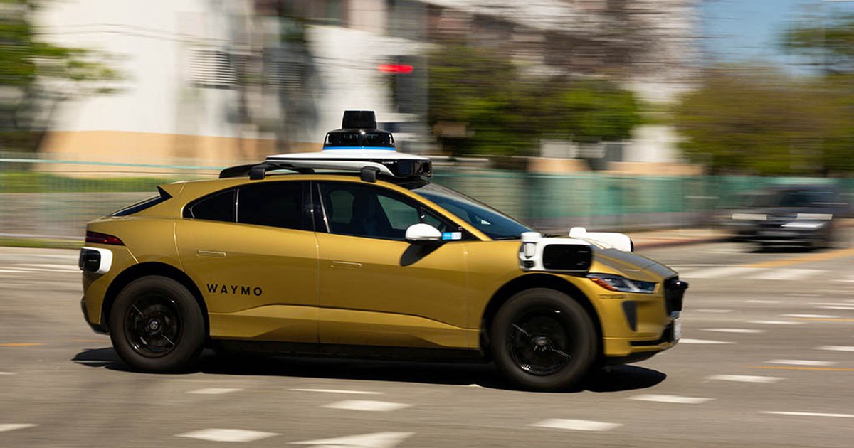 Kỷ nguy&ecirc;n robotaxi b&ugrave;ng nổ