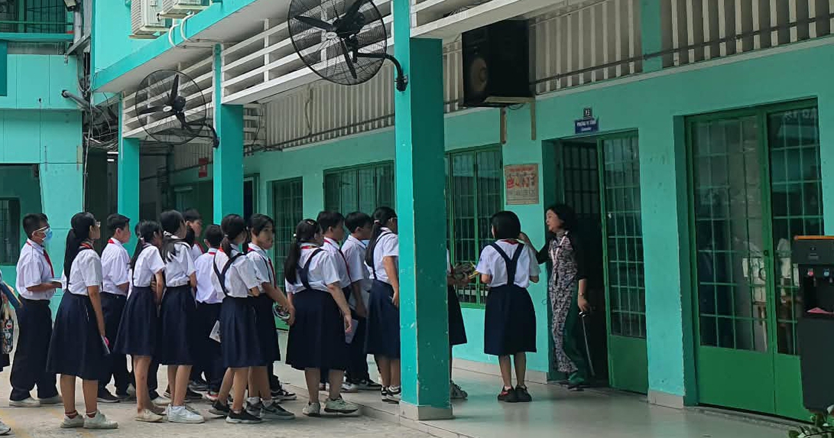 Thêm trường THCS ở phường Gia Định, TP.HCM tạm dừng ăn bán trú vì lo thực phẩm