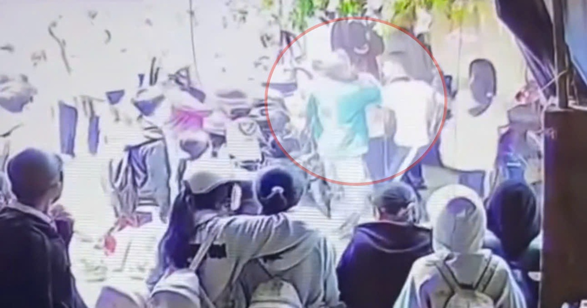 Nữ sinh lớp 7 bị nhóm nam sinh đánh hội đồng trước cổng trường: Công an vào cuộc