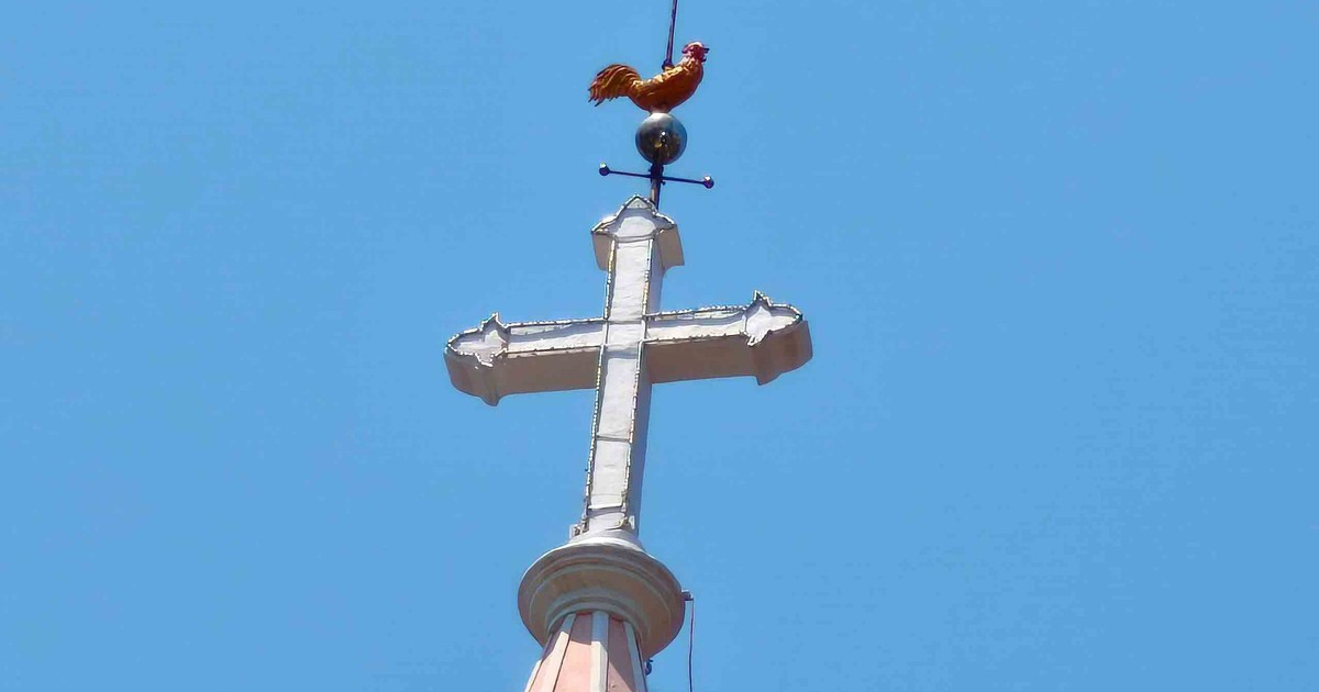 Nhà thờ Con Gà - biểu tượng hồng giữa lòng Đà Nẵng