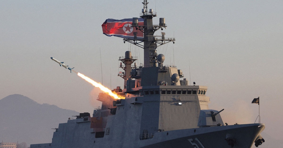 Triều Tiên thử tên lửa từ tàu chiến, nhấn mạnh răn đe hạt nhân