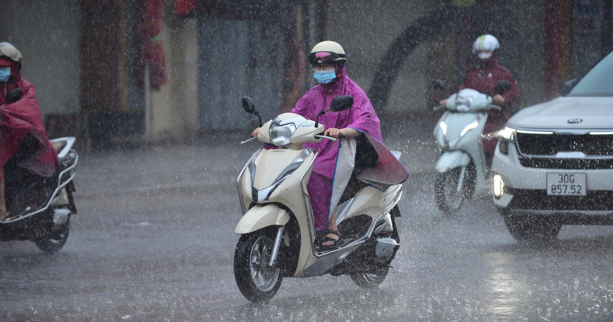 Miền Bắc mưa 5 ngày do không khí lạnh, miền Trung nắng gay gắt cuối tháng 4