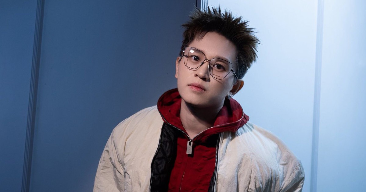 Rapper B Ray tiếp tục bị chỉ trích vì rap phản cảm