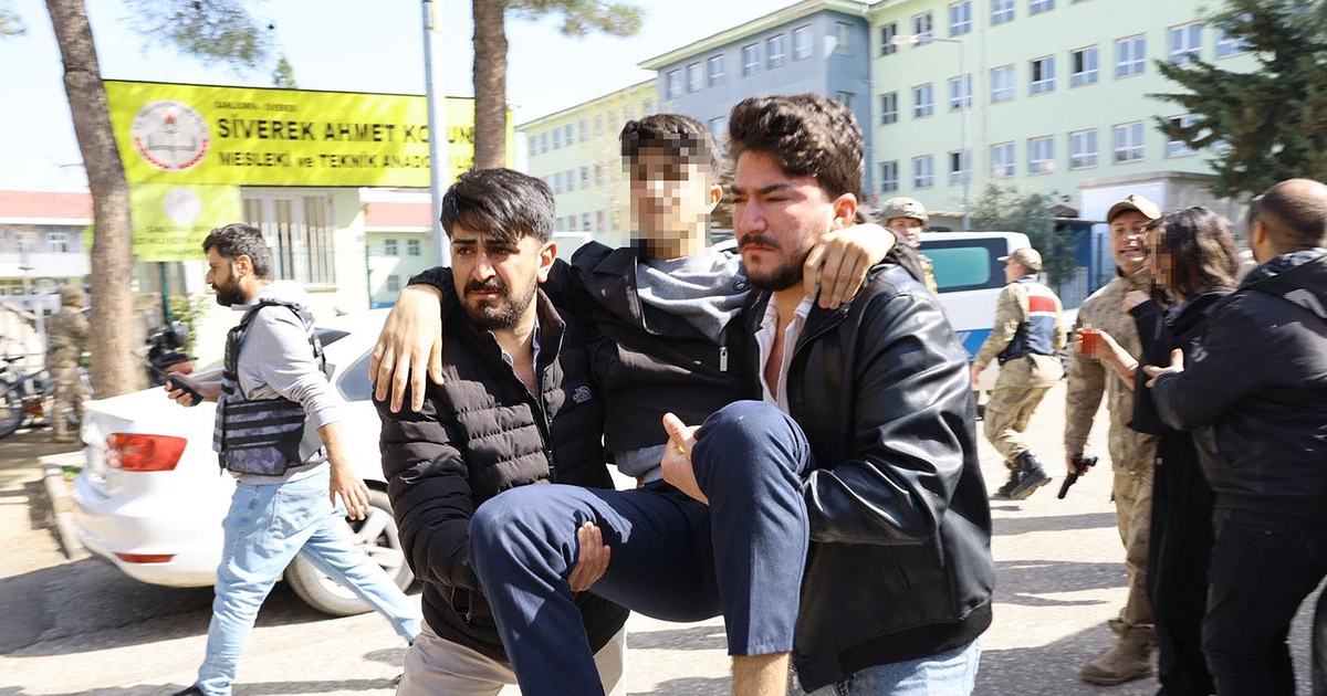 Xả súng ở trường học Thổ Nhĩ Kỳ, 16 người bị thương