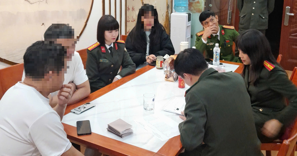 Công an cảnh báo những vị khách nước ngoài "cửa đóng then cài, điện tăng bất thường"