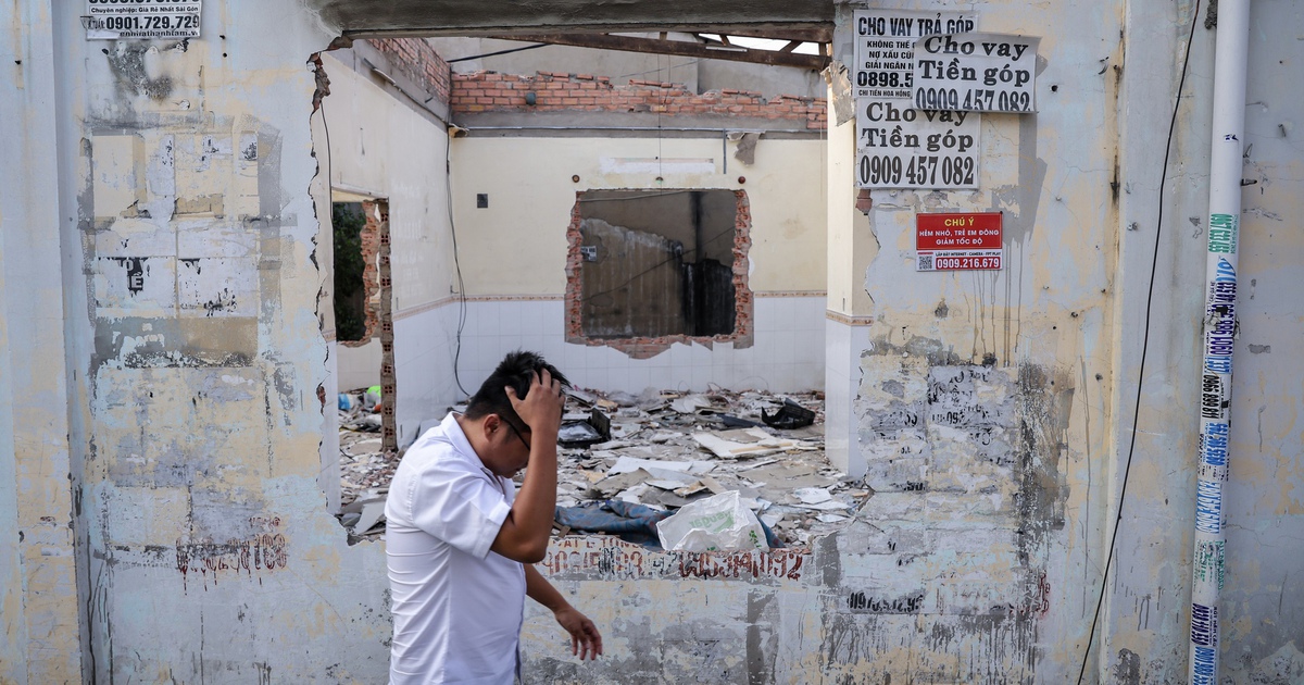 Người dân TP.HCM dỡ nhà, nhường đất mở rộng quốc lộ 13