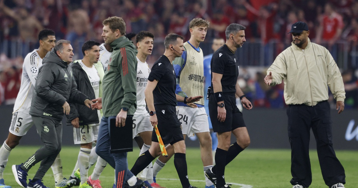 HLV Real Madrid và cầu thủ 'công kích' trọng tài dữ dội, Chủ tịch Perez làm điều hiếm gặp