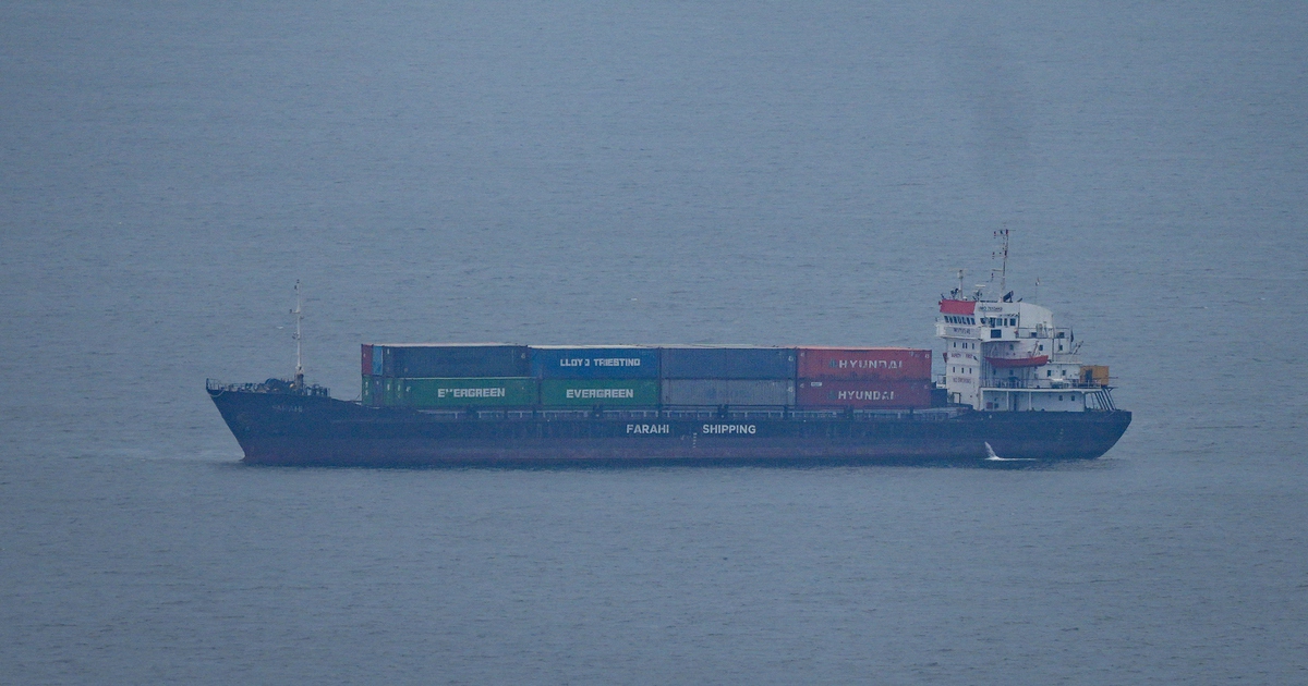 Iran đe dọa tuyến hàng hải biển Đỏ, rộ tin Mỹ điều thêm 6.000 quân