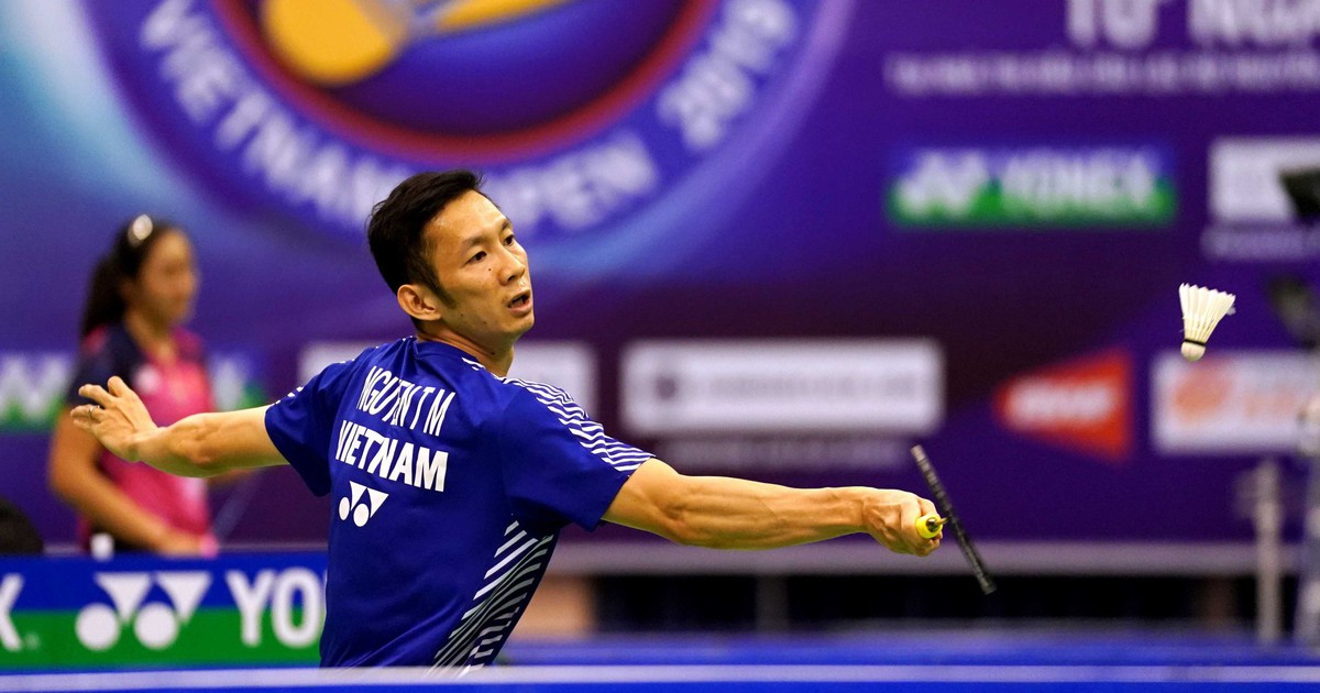 Nguyễn Tiến Minh cùng bà xã khuấy động giải cầu lông Đại hội TDTT TP.HCM