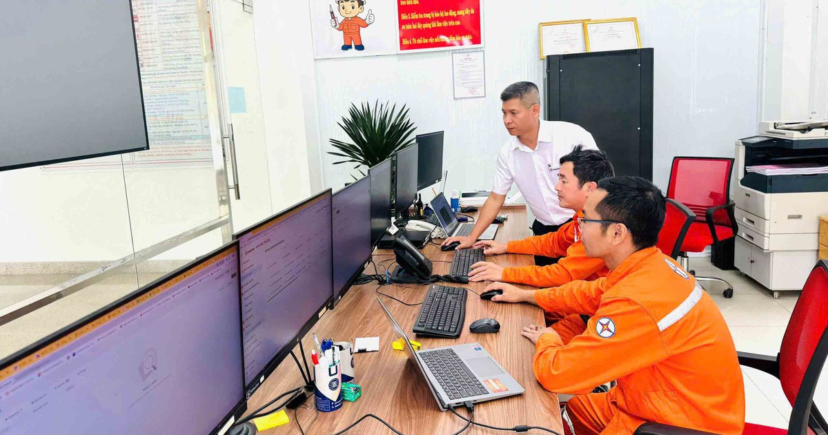 Người vững chãi giữ ánh sáng không bao giờ tắt