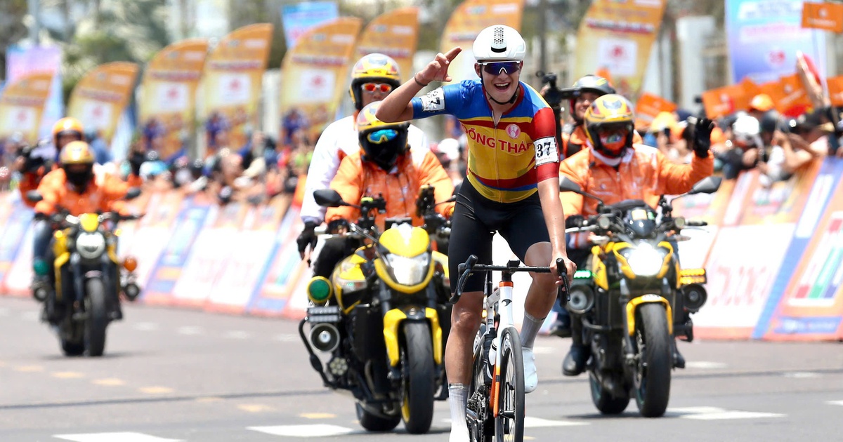 Tay đua Thụy Sĩ độc diễn giành chiến thắng chặng 12 Cúp xe đạp truyền hình TP.HCM