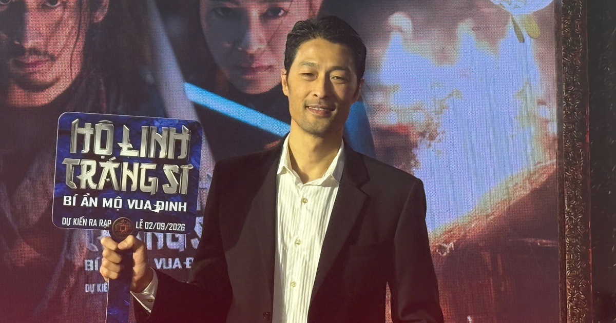 Johnny Trí Nguyễn tái xuất, nói gì khi đóng cảnh hành động ở tuổi 52?