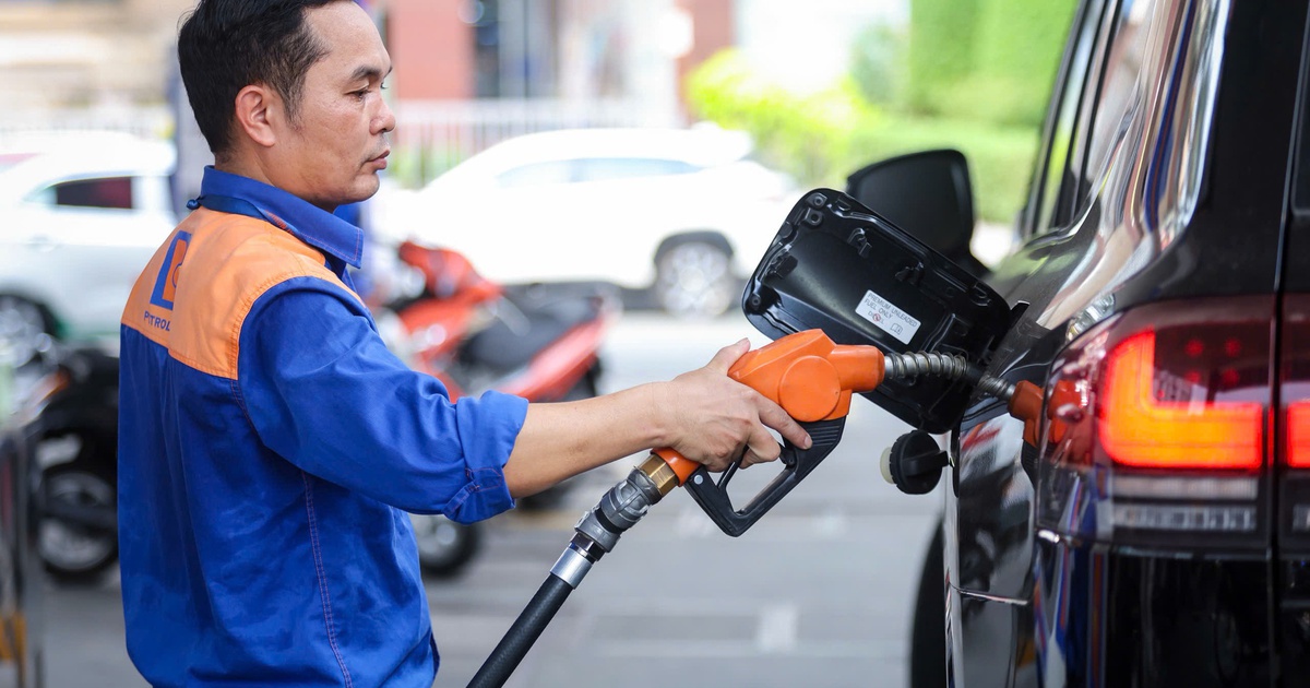 Giá xăng dầu hôm nay 16.4.2026: Xăng trong nước có được điều chỉnh tiếp chiều nay?