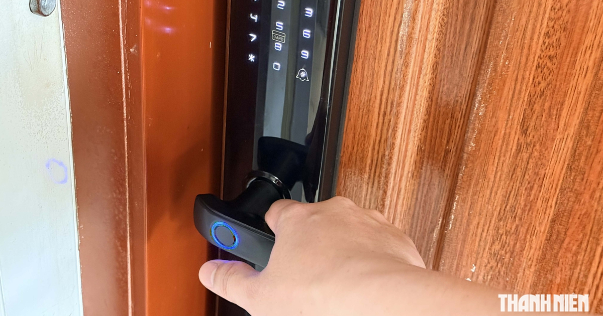 Có phải khóa thông minh chỉ mở được bằng vân tay?