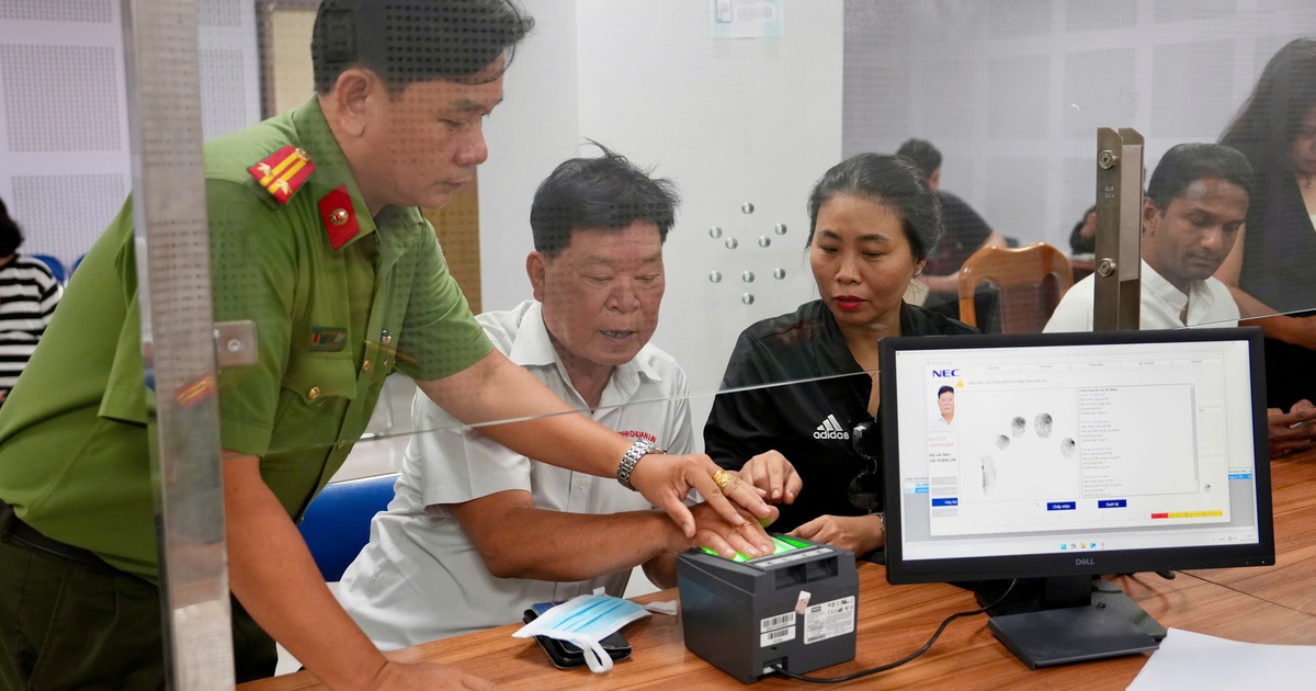 Cẩn thận bị 'ngâm' hồ sơ hộ chiếu vì nhầm giữa cấp lần đầu và cấp lại