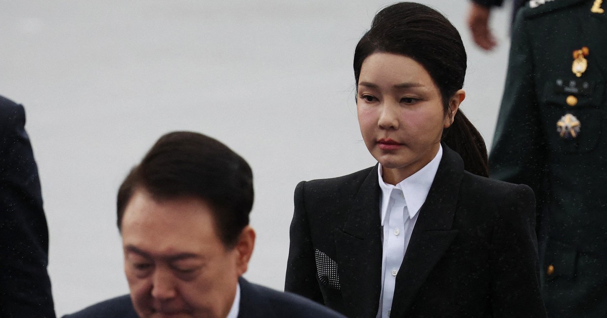 Cuộc gặp lần đầu sau 9 tháng của vợ chồng cựu Tổng thống Hàn Quốc